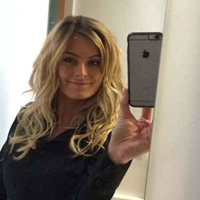 stefanieduller4's profile picture. 