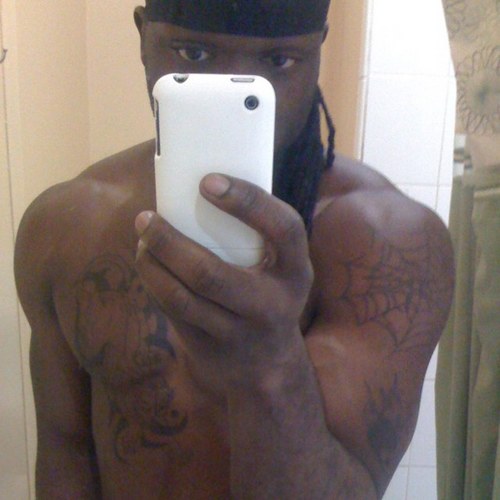 PrinceRonnie's profile picture. I'm a laid back individual..get along with mostly everyone. I'm a student and I also work....Can't say to much here so if you want to know more...tweet me.