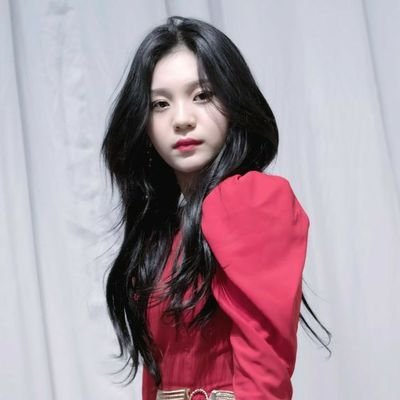 🕊️--{ P A R O D Y ; 1998's area } it's #김예원 duplicate-!🤘💗 ; Main vocal in Girl Group Gfriend🌻; Harta,Tahta,Kamu😌
•wanna be my friend? go to DM me🥰