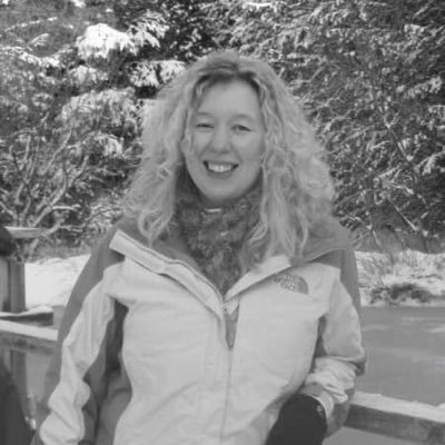 helenjones2000's profile picture. 