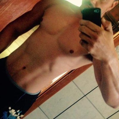 zl_eletriZ's profile picture. Eletricista⚡🔌👨‍🔧🏋️ sarado que curte uma pegação 🍆 2.5 de puro tesão, curto casados, solteiros afim de prazer.