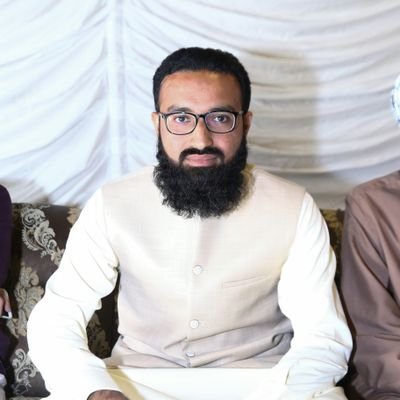 MuneerA11888606's profile picture. Work to serve is honor.