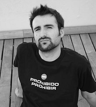 Licenciado en Marketing, Postgrado Social Media, Técnico Comercio Exterior, Gestor del Proyecto @Upedroches