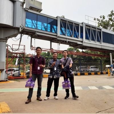 alvianprab's profile picture. 