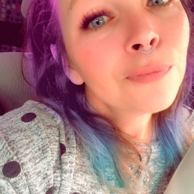 girl_eats_world's profile picture. Im a whack job really ... consider yourself warned =p