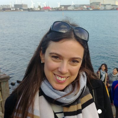 Molecular virologist investigating virus-host interactions