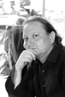 CKarlePodcast's profile picture. Speaks fluent Russian having spent many years in Moscow as an actor, drama coach and co-founder of the Anglo-Russian Theatre Company. Podcaster, radio host.