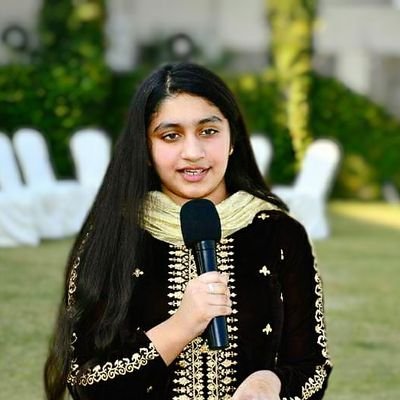 I am Raheen Fatima, a 15 Yrs old, a social entrepreneur, a professional Standup comedian, a theater actress, SDGs Ambassoder and an interviewer