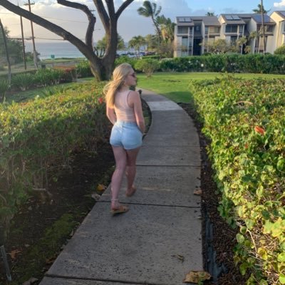 jillianbowmann's profile picture. 🥂🌴🦎🌞