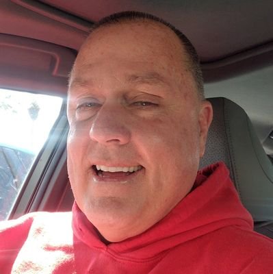 JeffBis94330099's profile picture. 