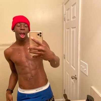 BIG DICK over here 🥵 AMOSC : ()🤫 HMU to BUY my NUDES 😈 DON'T HMU IF YOU NOT SERIOUS ABOUT BUYING THAT WILL GET U BLOCKED 💯