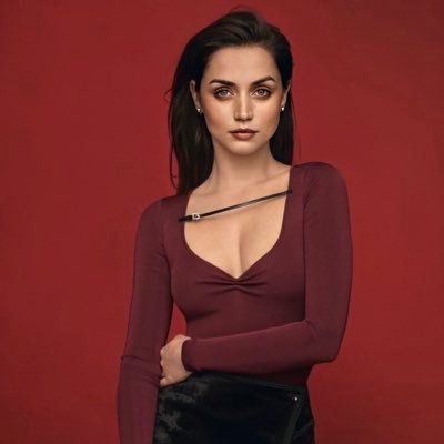 Pastorโs Daughter and former River Vixen. Can the light return to the darkness? #RiverdaleRP #FandomlessRP #MV/MS #MC #21+ Writer Tag #ScarletSiren