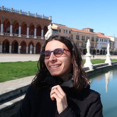 dislesbica's profile picture. In precoce crisi dei trent'anni.