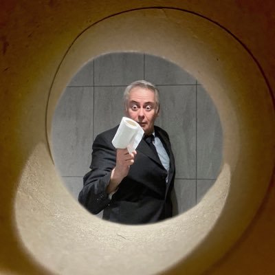 warrentweets's profile picture. 