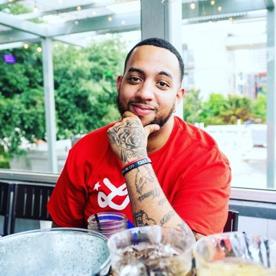 pattmakin's profile picture. TycoonPatt 🧃🧃🌹