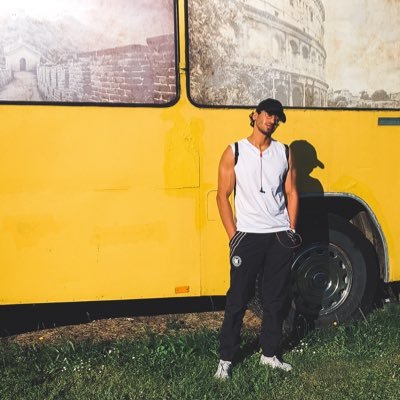 shakawakaa's profile picture. 