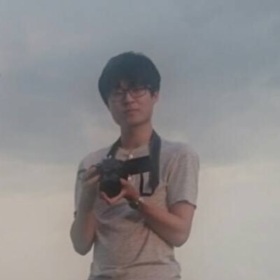 SanYuuhi's profile picture. 大学院卒業後、2年間働き鬱病にかかりました。 その後、家から出れない状態が続き、家で作業可能なプログラミングを勉強。全くの未経験からiPhoneアプリ開発に取り組んでいます。（swift.xcode）（2020/01- モチベーション維持のため、youtubeの毎日投稿を並行しています。