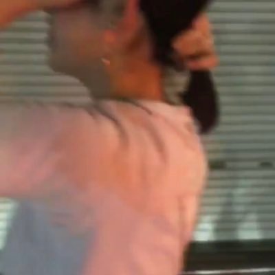 22_kmfY's profile picture. 