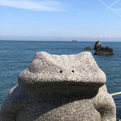 生きづらい理由を探して色んな情報を見させてもらってます。未来の財産を食い潰す今の世の中に疑問。いいねメインでウロウロしてます、よろしくお願いします。