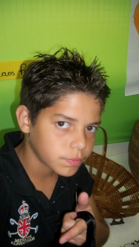 , Deus me fez FORTE , prÁ nuncÁ desisttir ;& sempre conttinuÁr ;