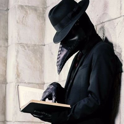 EikonMars's profile picture. +18. Escribo para huir de este mundo. Lovecraftiano. Amante de la Oscuridad. Exploitation movies. No soy tan mal tipo como aparento. Spank for her, CFNM for him