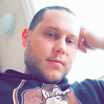 CoffreArnaud's profile picture. Simple s'en prise de tête