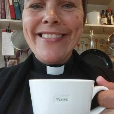 Priest
Wife
Creative
Wonderer 
she/her