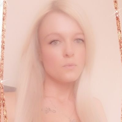 Amy12878959's profile picture. 
