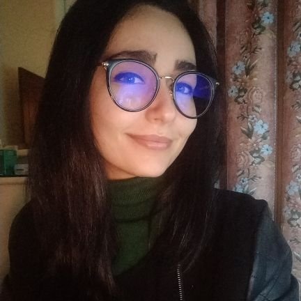 vanvella1996's profile picture. 