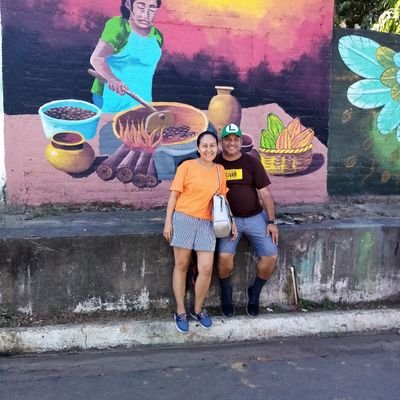 Amo ser quien soy con los mil defectos que tengo, y más aun orgulloso de ser hijo de Dios.