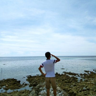 vee_none's profile picture. Diversity is meant to be celebrated. 🌈

Feminist 🙋‍♀️

Environmentalist 🌏