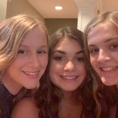 CeciliaDye13's profile picture. HHS 23’🌺