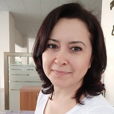 Je suis une femme fidèle en comme en amitié et surtout facile à vivre