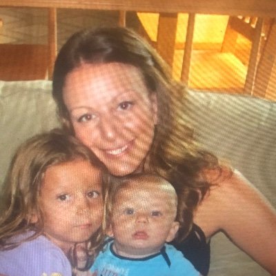 nicoleangelou1's profile picture. 