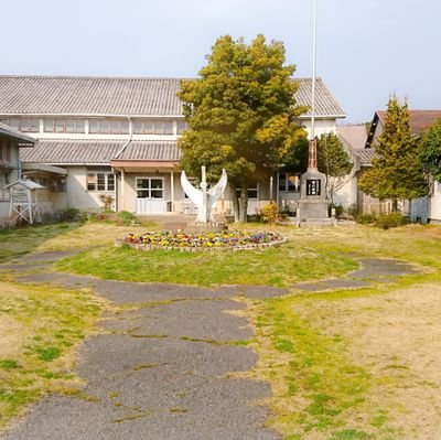 四高→東大工学部化学生命工学B3
マー22　役者など