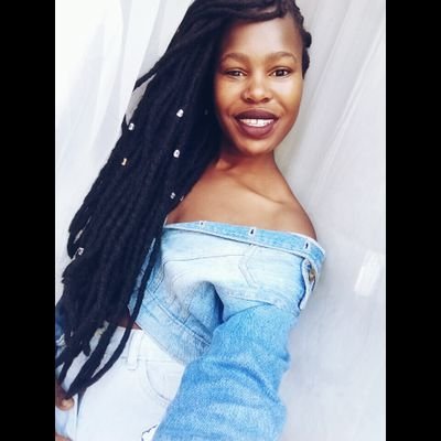 I'm a child of God I reign, I dominate and I Queen👑