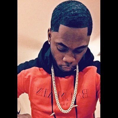 LBanks_'s profile picture. Still a risk taker let me put it in words / Can't steal second base and keep your foot on first