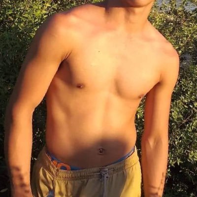 MitchikoLays's profile picture. 