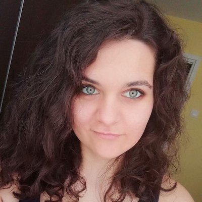 Madalina_Eb's profile picture. 