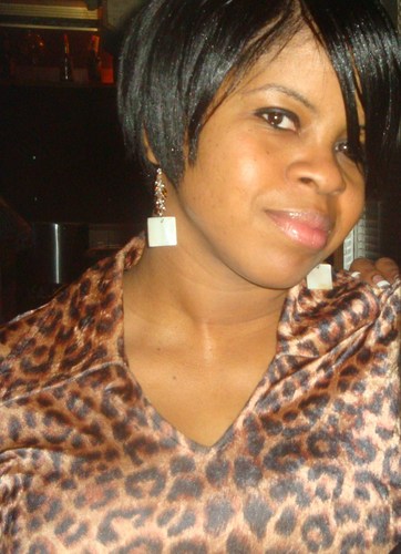 DeeDee0124's profile picture. Wouldn't you like to know?