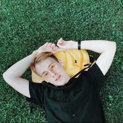 ᴵ ᴷᴺᴼᵂ ᵀᴴᴵˢ ᴺᴱᴵᴳᴴᴮᴼᴿᴴᴼᴼᴰ. ᴵ ᴳᴼᵀ ᴮᴱᴬᵀ ᵁᴾ ᴵᴺ ᵀᴴᴬᵀ ᴬᴸᴸᴱᵞ & ᵀᴴᴬᵀ ᴾᴬᴿᴷᴵᴺᴳ ᴸᴼᵀ & ᴮᴱᴴᴵᴺᴰ ᵀᴴᴬᵀ ᴰᴵᴺᴱᴿ. |1940s based| Always yours, @DiscardedAsset|