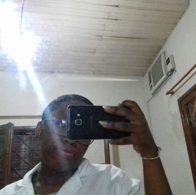 ajl_s6's profile picture. a gente que adormece a pensar nos problemas👻...