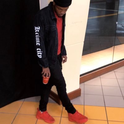 flackovalentino's profile picture. 