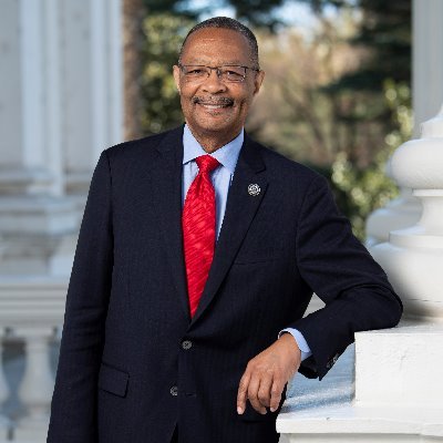 Assemblyman representing the 57th District. Civil Rights/Social Justice Advocate. Former Chair of Public Safety Committee. Democrat. 916-319-2057 / 213-744-2111