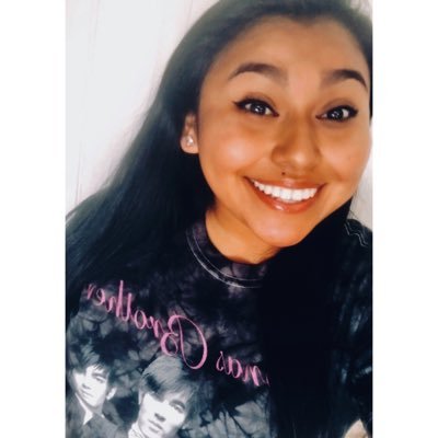 mariapelcastre's profile picture. Those days that are the worst, they seem to glow now✨ txst alumna • ΔΞΝ🤞🏽