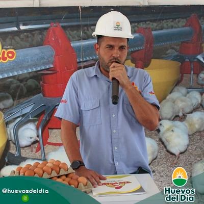 KiriaLaraV's profile picture. Pdte. del Grupo Empresarial Tío Pollo.