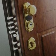 Assistenza porte blindate sostituzione serrature e cilindri europei apertura porte senza scasso chiamata gratuita a preventivo accettato interventi rapidi