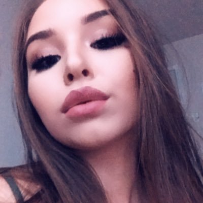 not interested 💋• PitBull Mommy🐼 • HoustonHoney🤘🏻💰💚CA: $weetpea💚✨