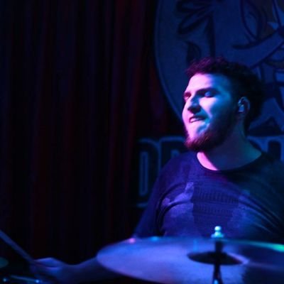 músico mexicano 🇲🇽🥁
baterista de quinto desierto.