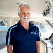 I am Captain Lee from the United States, i am a Captain who work in Oil and Gas chevron company in Australia  ocean.